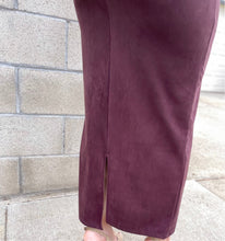 Load image into Gallery viewer, Iris Deep Merlot /suede ( XS, S , 3XL)