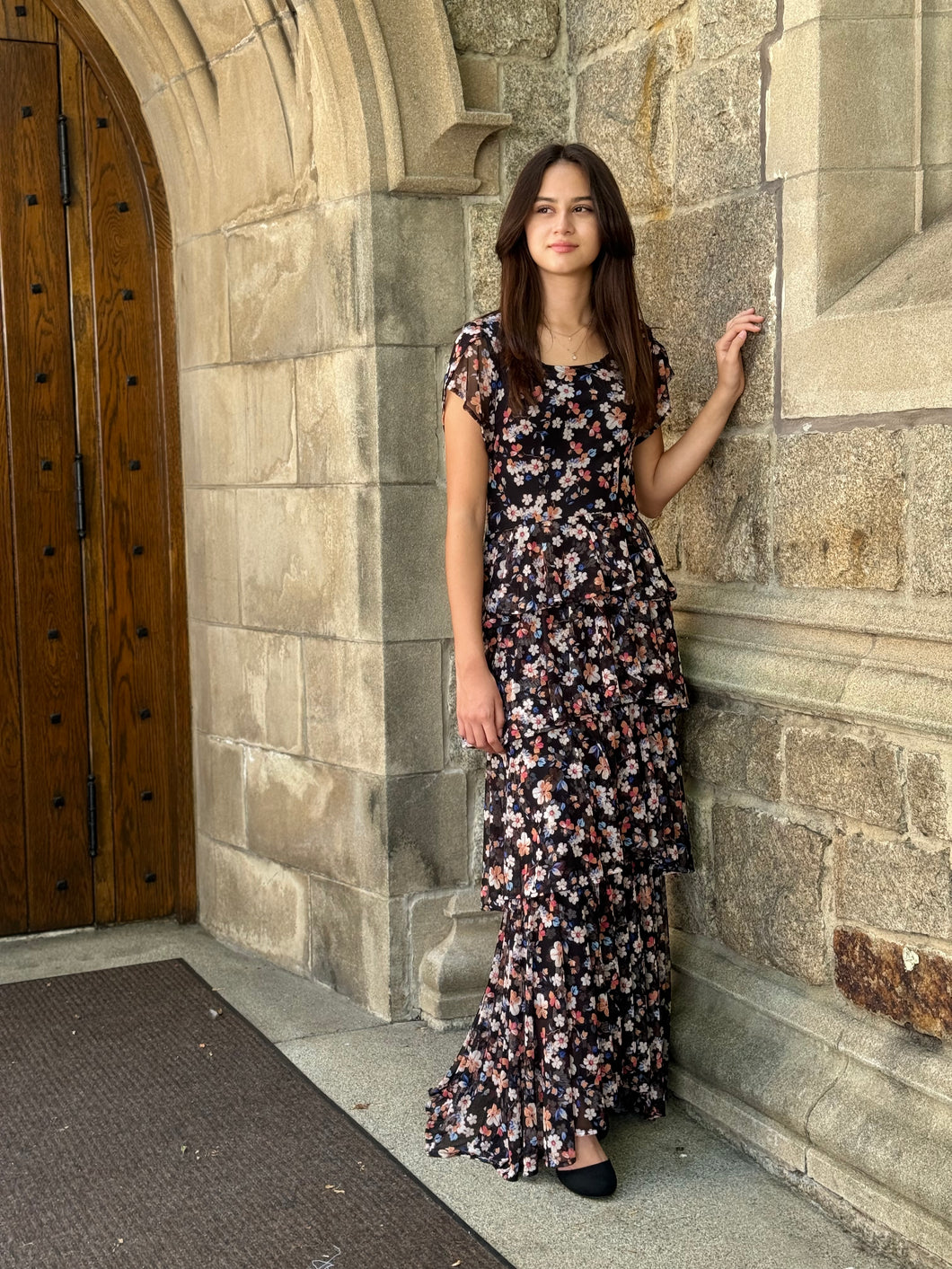 Floral Ruffle maxi dress (black/peach)