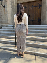 Load image into Gallery viewer, Dahlia mocha
